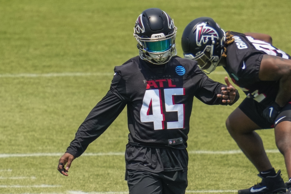 Deion Jones